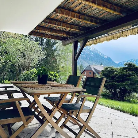 Hazel Mit Bergblick, Garten & Sauna *