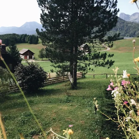 Apartamento Hazel Mit Bergblick, Garten & Sauna